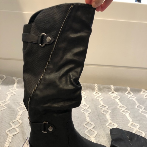 White Mountain Boots - Picture 3 of 5